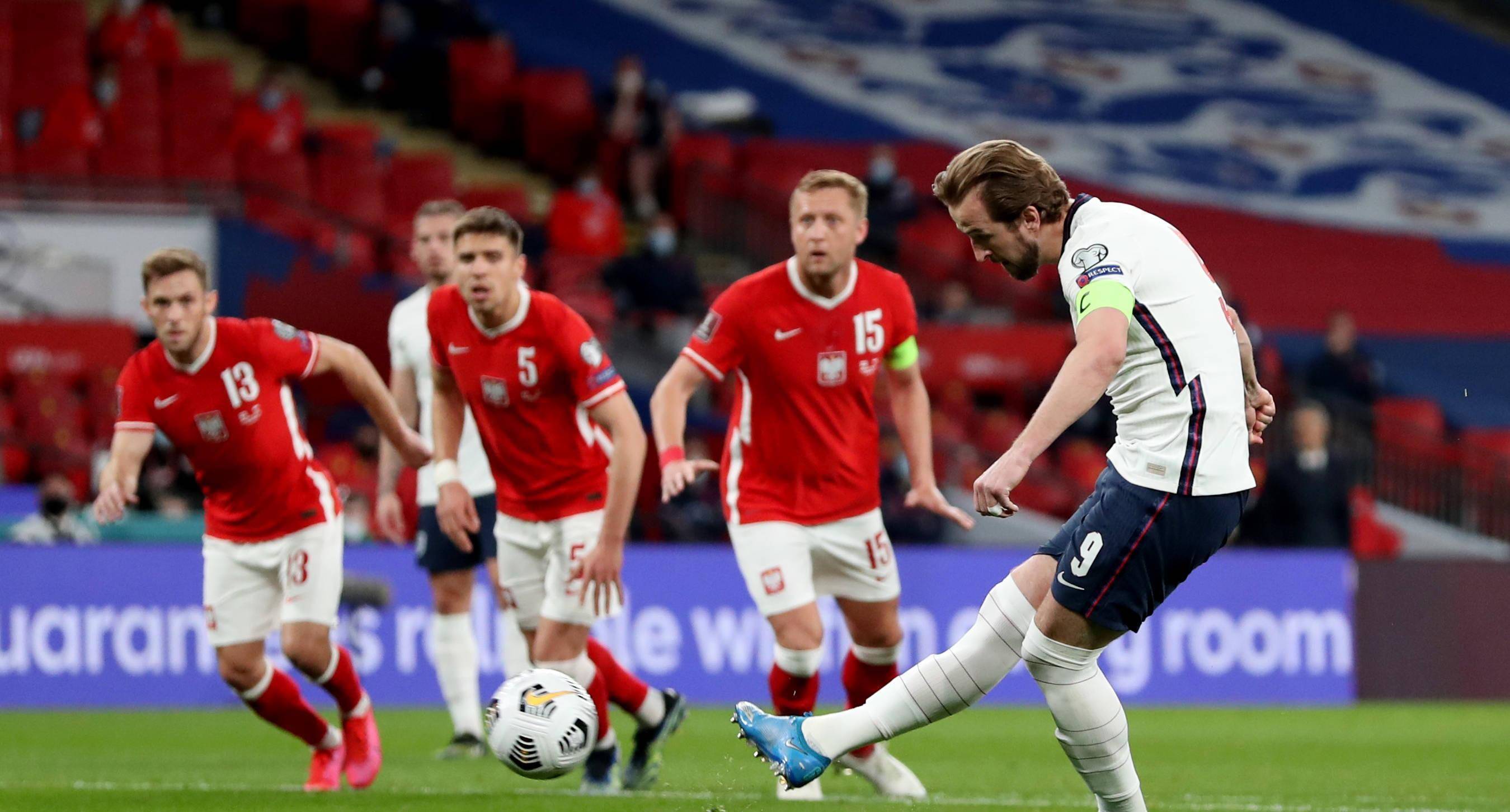 英格兰足球队紧锣密鼓备战明年世界杯